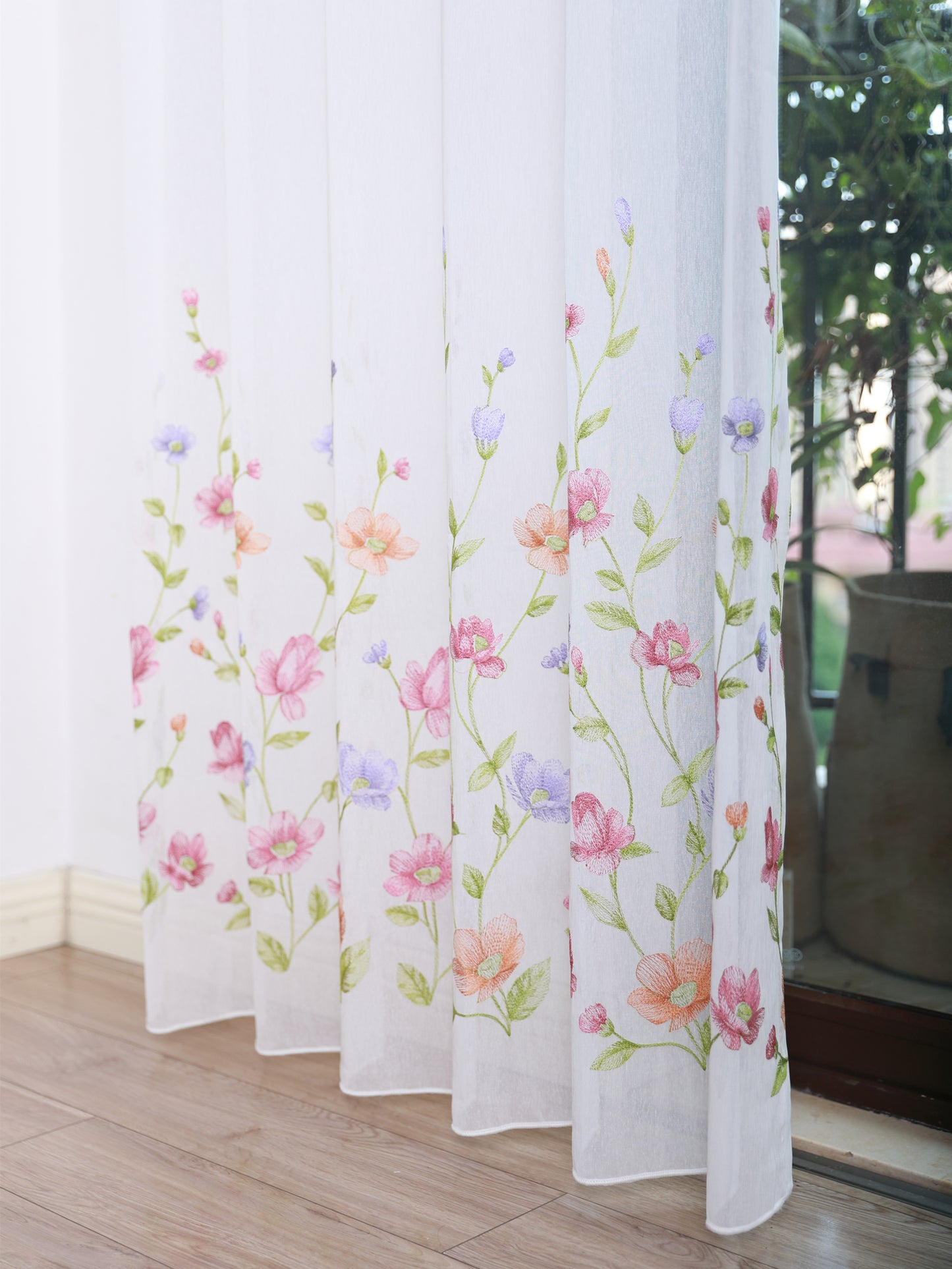 Japanese-designed embroidered lace curtains, privacy protection, heat insulation, sun protection, and UV resistance.CE3480PI